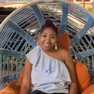 Meet your Posher, Victoria